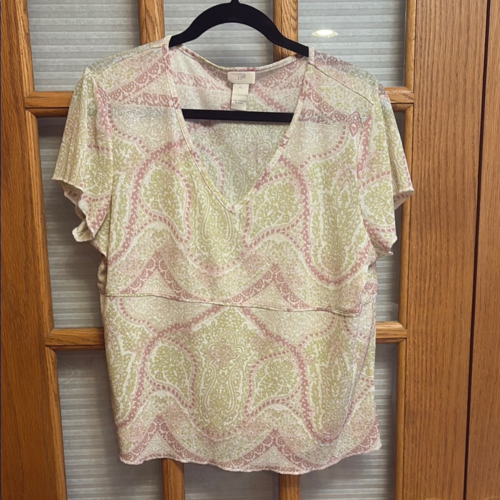 EUC J Jill V-Neck Blouse in Pink and Green Paisley